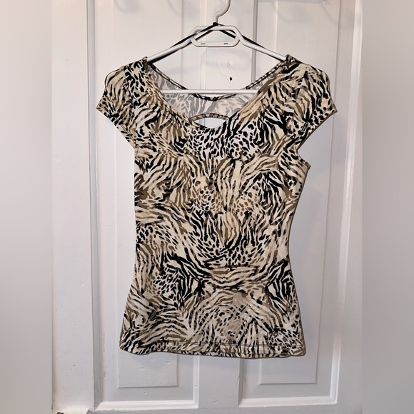 GUESS Top - Picture 2 of 3